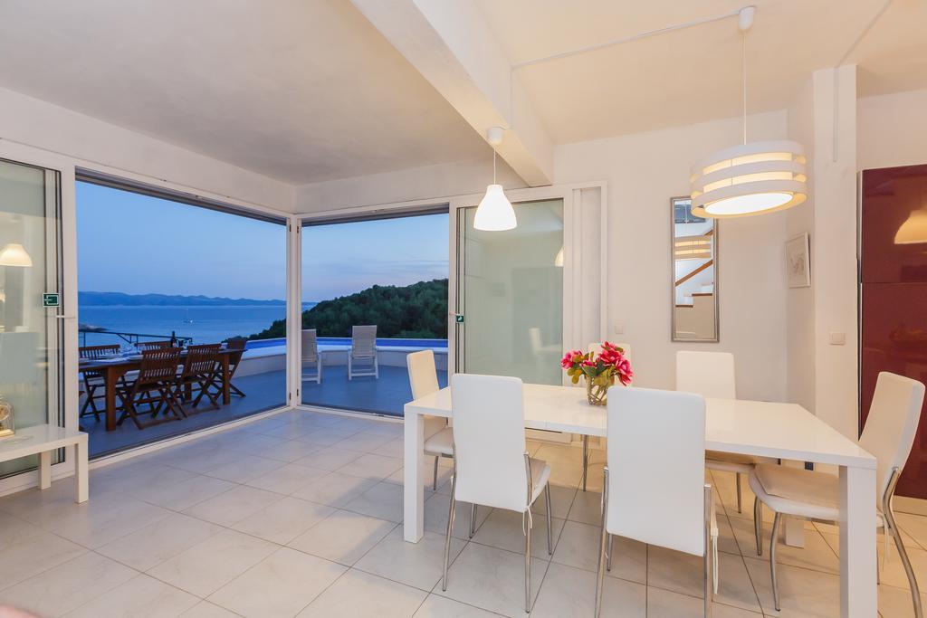 Villa Casabianca มิลนา ภายนอก รูปภาพ
