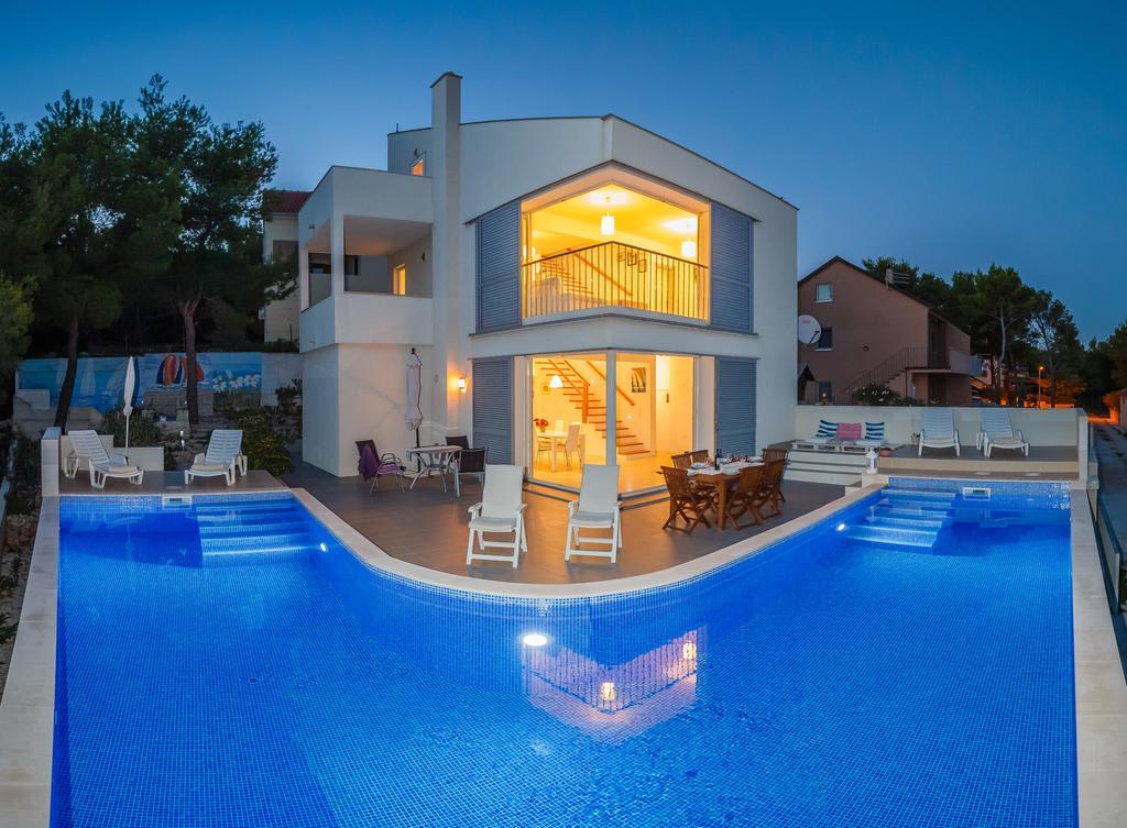 Villa Casabianca มิลนา ภายนอก รูปภาพ